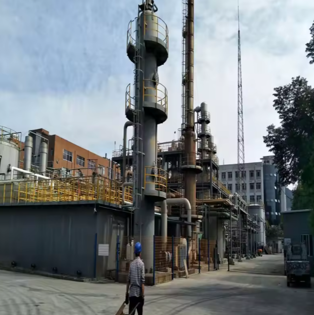 Latest Technology 100Tons Capacity Running in Africa Waste Oil Refinery Machine